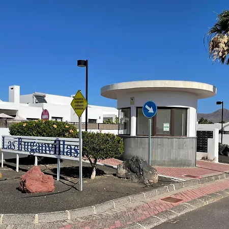 Casa Maddy - A Charming Location With Every Comfort * Playa Blanca